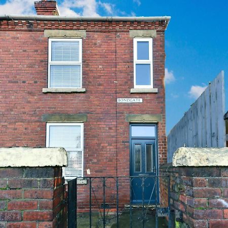 4 Bedroom, 2 Bathroom House - Free Parking Pontefract Exterior photo